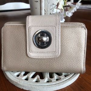 Grace Adele wallet